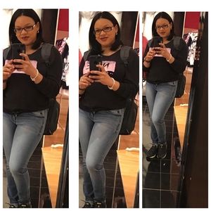 Meet your Posher, Ana